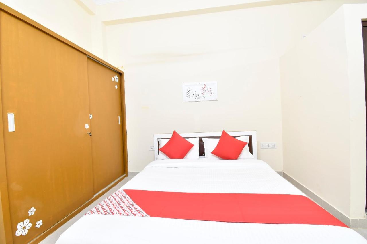 Oyo 44065 Sri Krishna Nilaya Hotel Bangalore Exterior photo